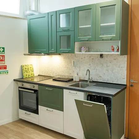 Bom Al Apartment