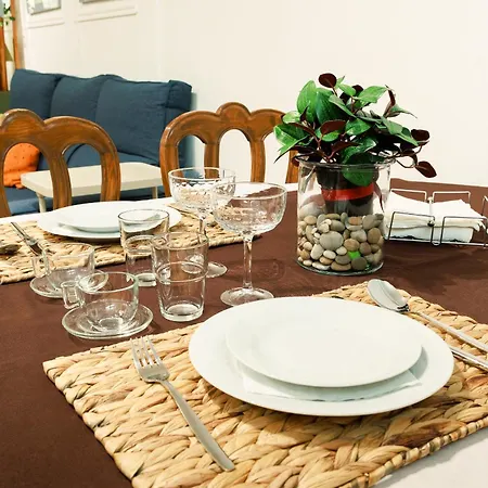 Bom Al Apartment