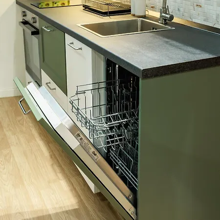 Apartment Bom Al *