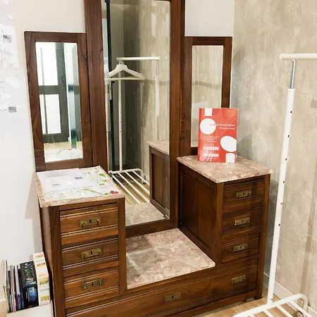 Bom Al Apartment