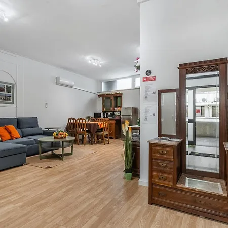 Bom Al Apartment