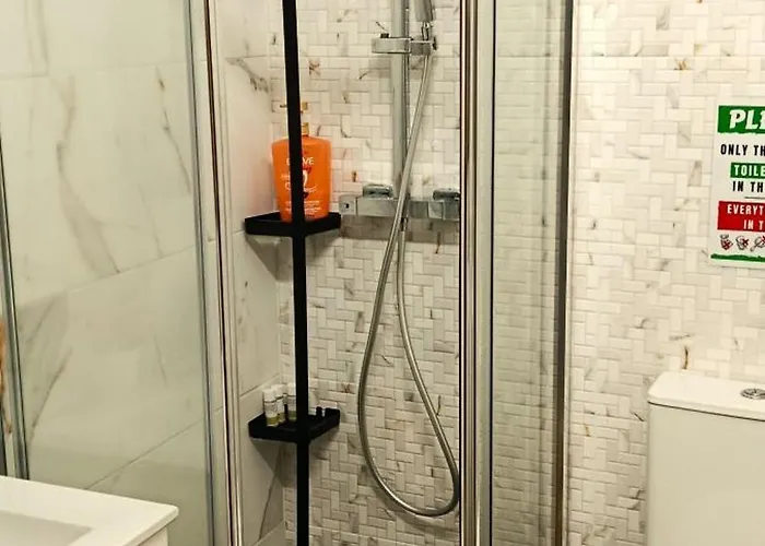 Bom Al Апартаменти *